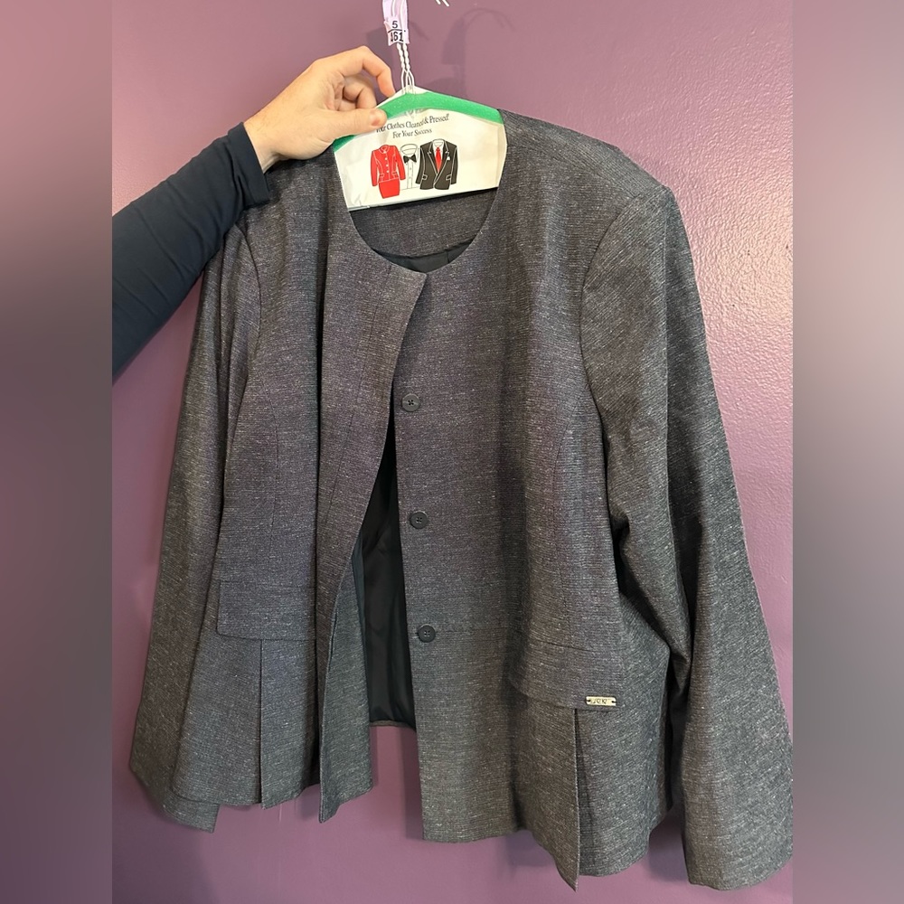 Plus size Calvin Klein blazer, gorgeous!